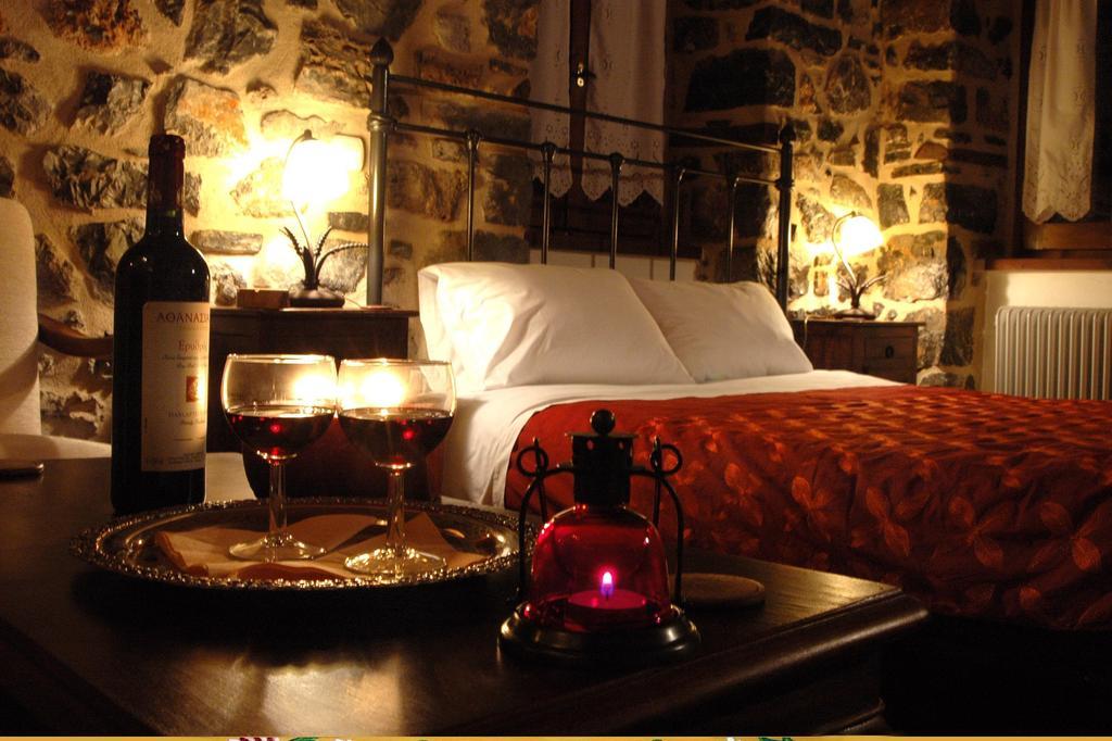 Archontiko Nikolopoulou Hotel วิตีนา ห้อง รูปภาพ